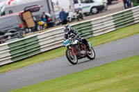 Vintage-motorcycle-club;eventdigitalimages;mallory-park;mallory-park-trackday-photographs;no-limits-trackdays;peter-wileman-photography;trackday-digital-images;trackday-photos;vmcc-festival-1000-bikes-photographs